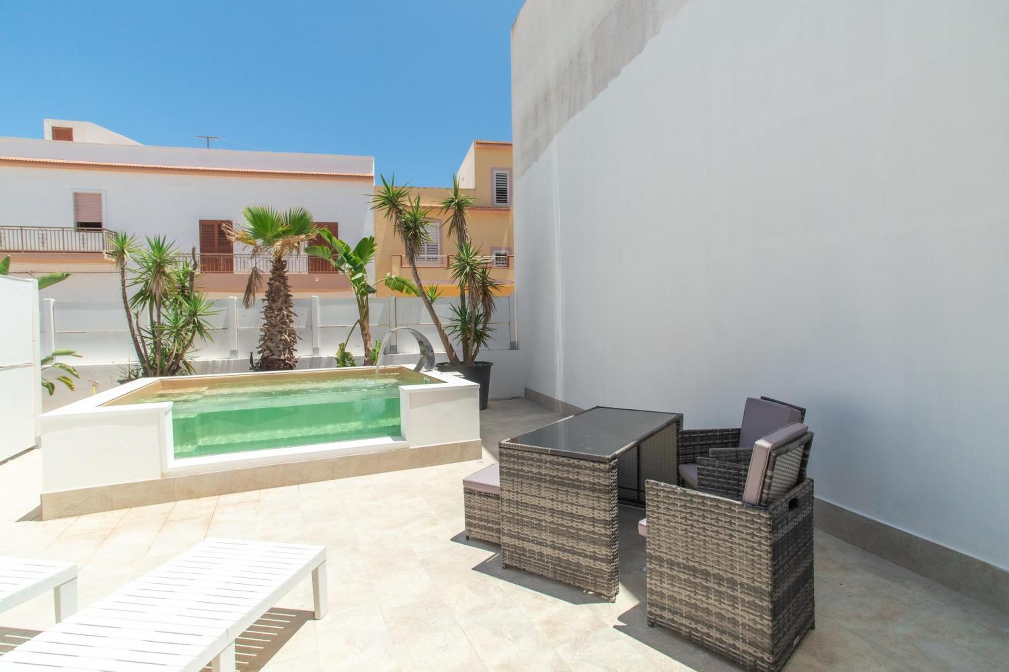 Hotel Le Grotte Lampedusa Exterior foto