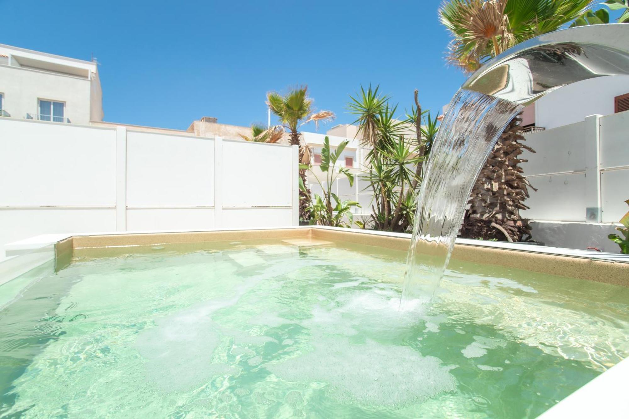 Hotel Le Grotte Lampedusa Exterior foto